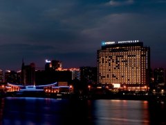 �ص�ķ��ƽ���H�B�T��Ƶ�