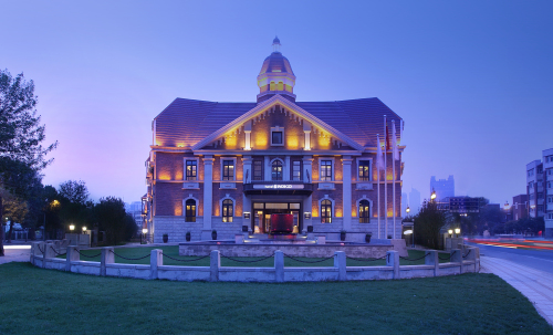 天津海河英迪格酒店