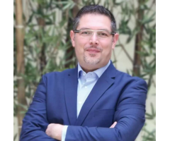 譚旺閣(天津利順德大飯店豪華精選酒店總經(jīng)